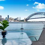 Iconic Harbour Views