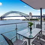 Iconic Harbour Views