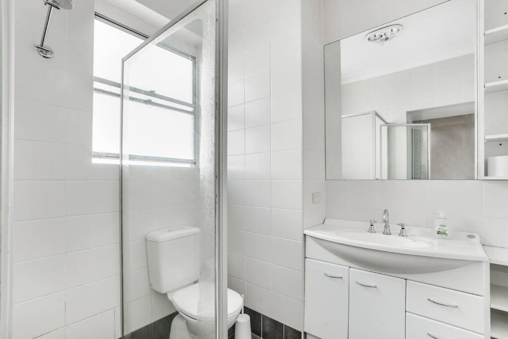 Iconic Harbour Views Apartment